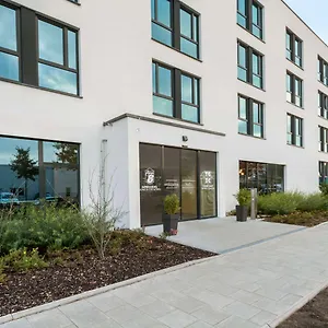 Hotel Super 8 By Wyndham North, Múnich