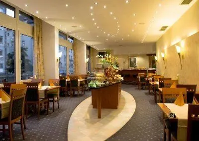 Superior Hotel Praesident Munich 3*,
